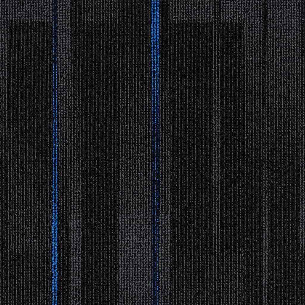 Pasteur 17 karo halı 50x50 cm ebatıyla gerektiğinde tamirat ve parça değiştirme imkanı sağlar.