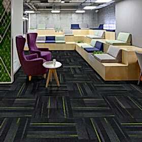 Antrasit üzerine yeşil çizgili bir tasarıma sahip Pasteur 18 karo halı.