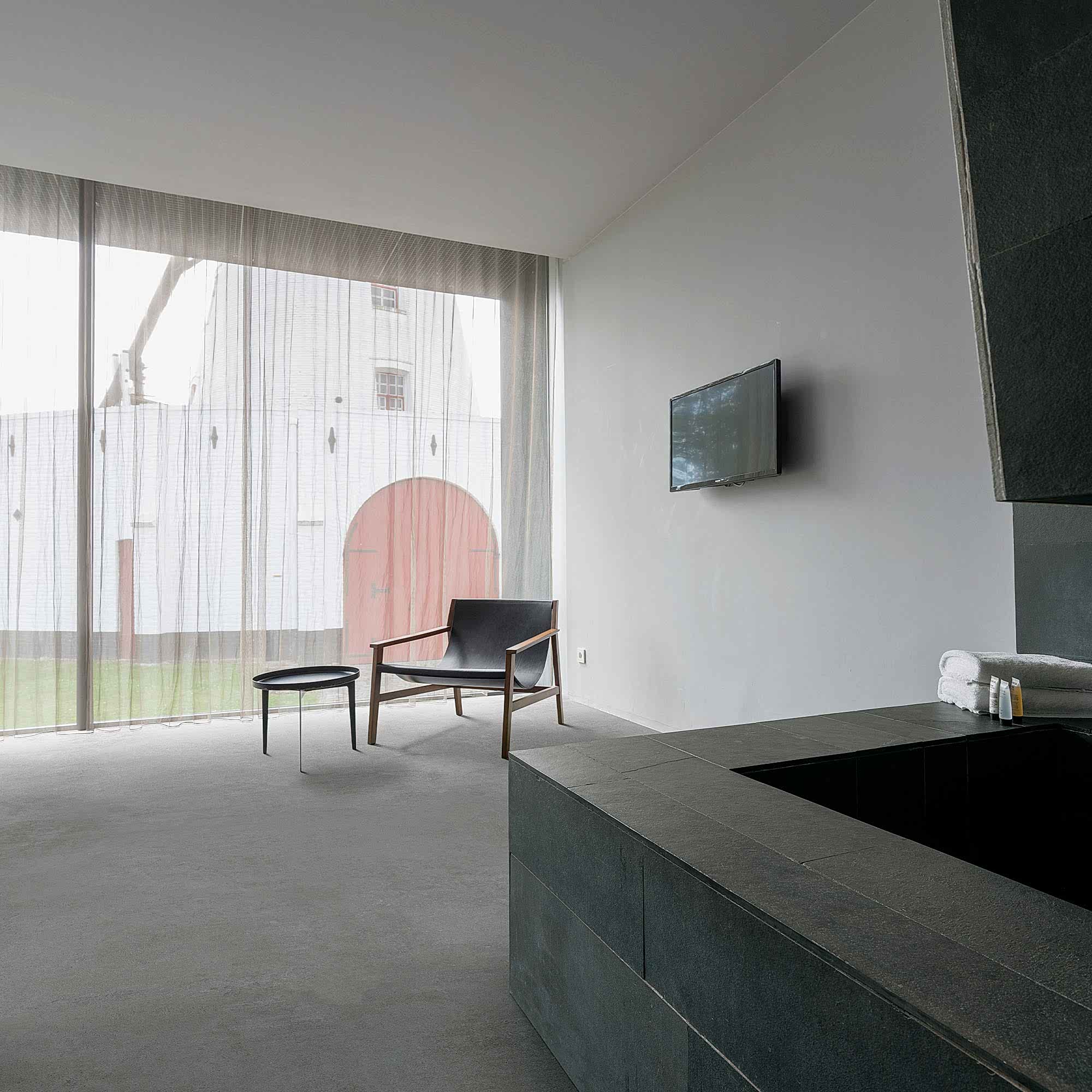 zemincim_0004s_0000_PHONITEC MONTREAL 990M-min